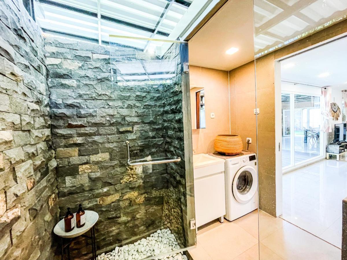 Villa Kotak Surfers Escape Reopening Rates Apply Now Selong Belanak Exterior foto